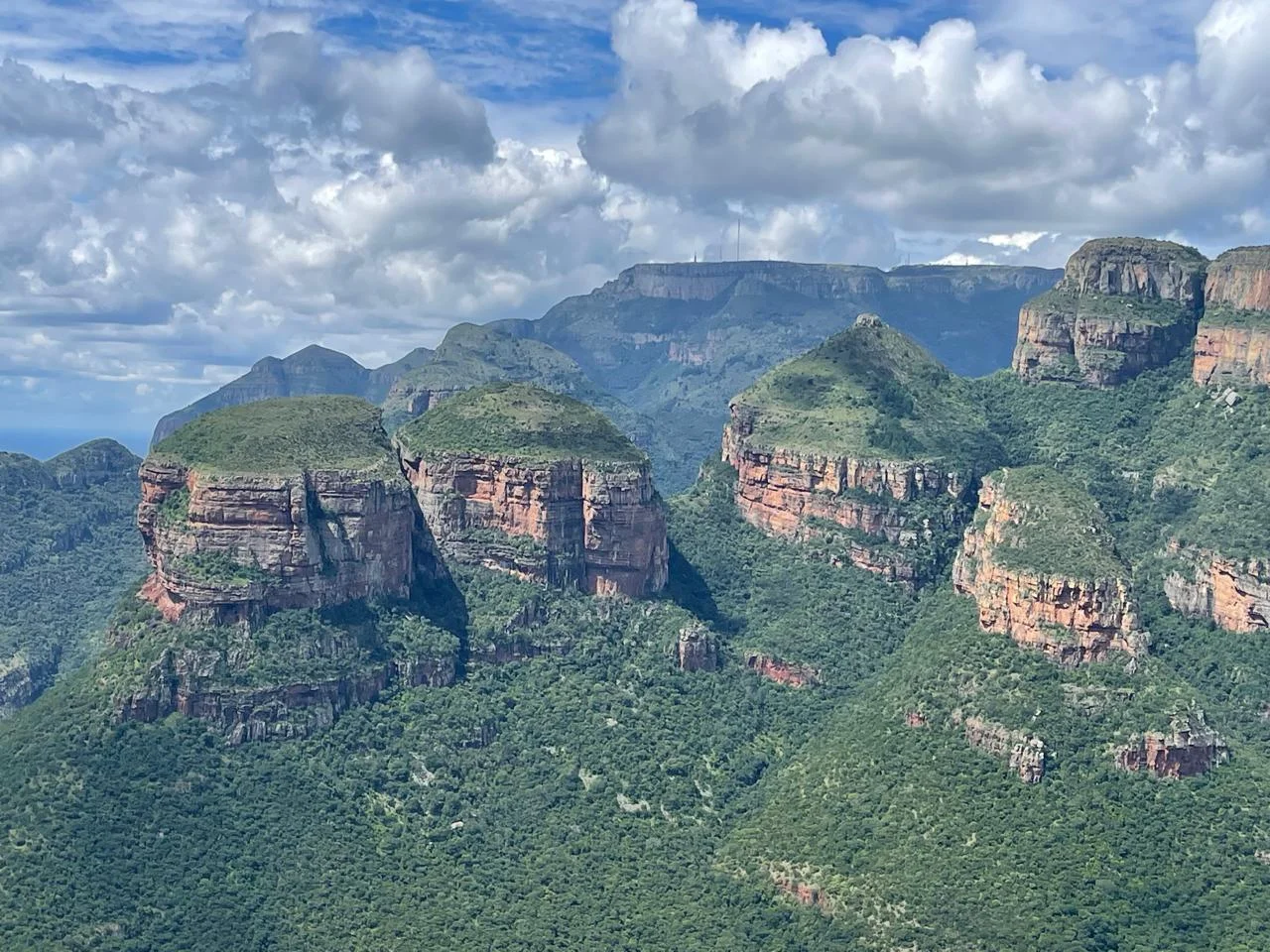 Pedi Rondeval Three Rondavels View Point | Travel Guide | TravelPal
