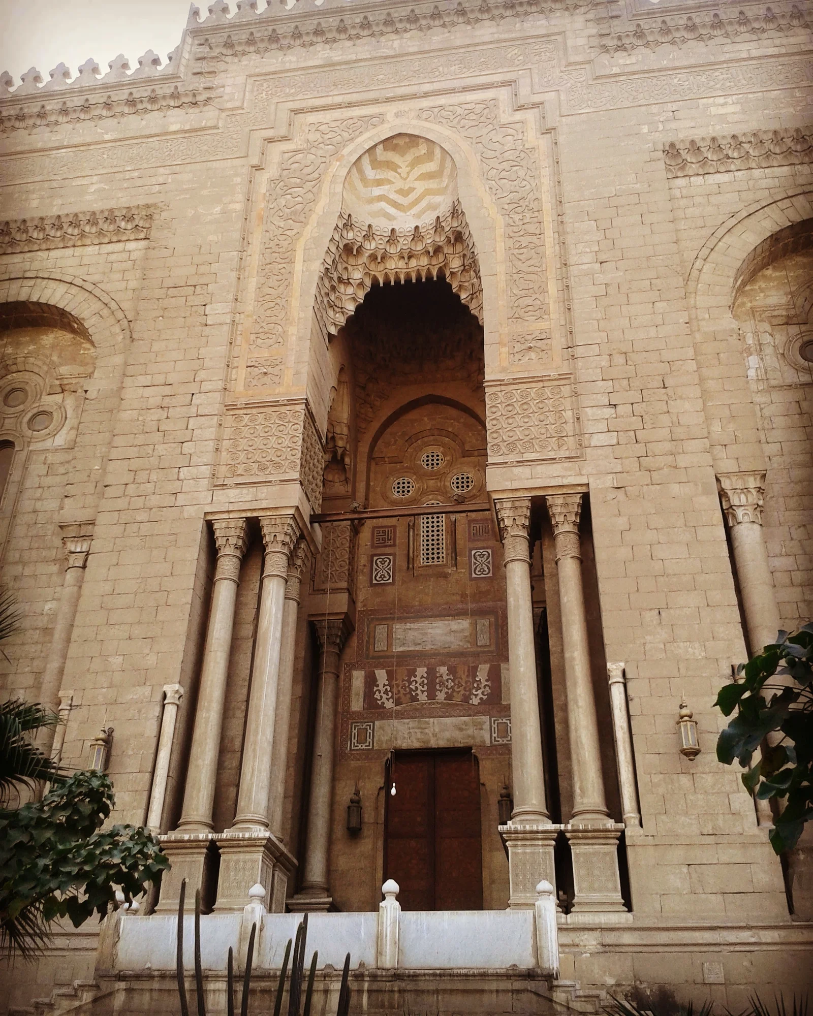 Ḩalwān City Guide | Things to Do & Travel Tips | TravelPal