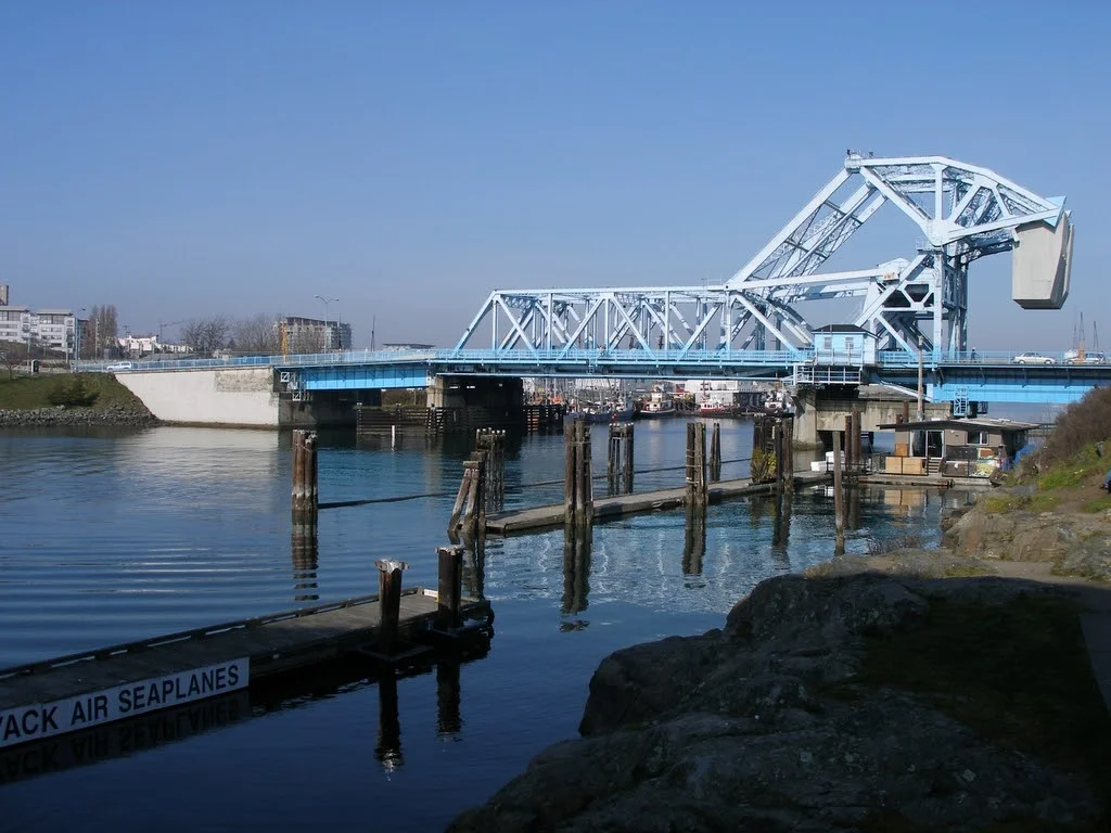 Johnson Street Bridge | Travel Guide | TravelPal